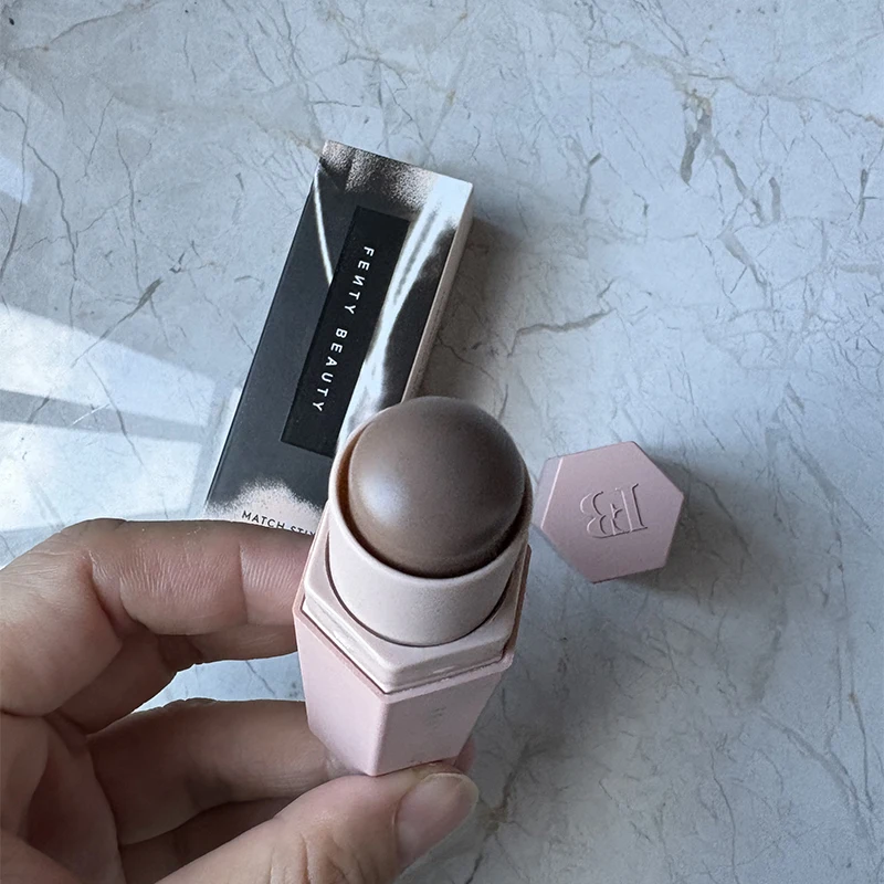 Fenty Beauty Contour Stick - Imagen 5