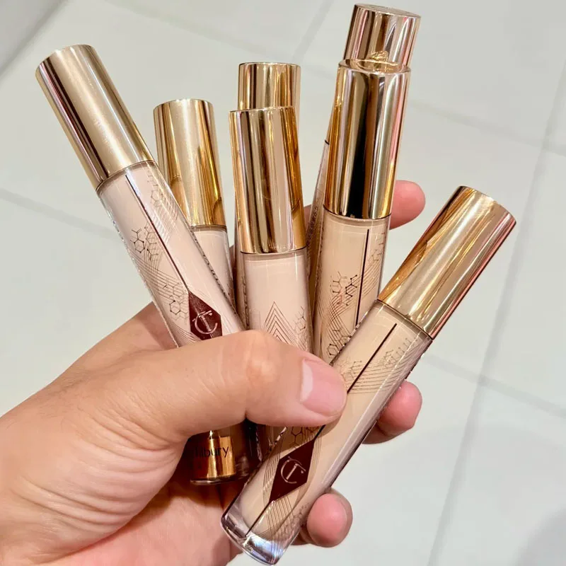 Base de maquillaje Charlotte Tilbury Oil Control - Imagen 4