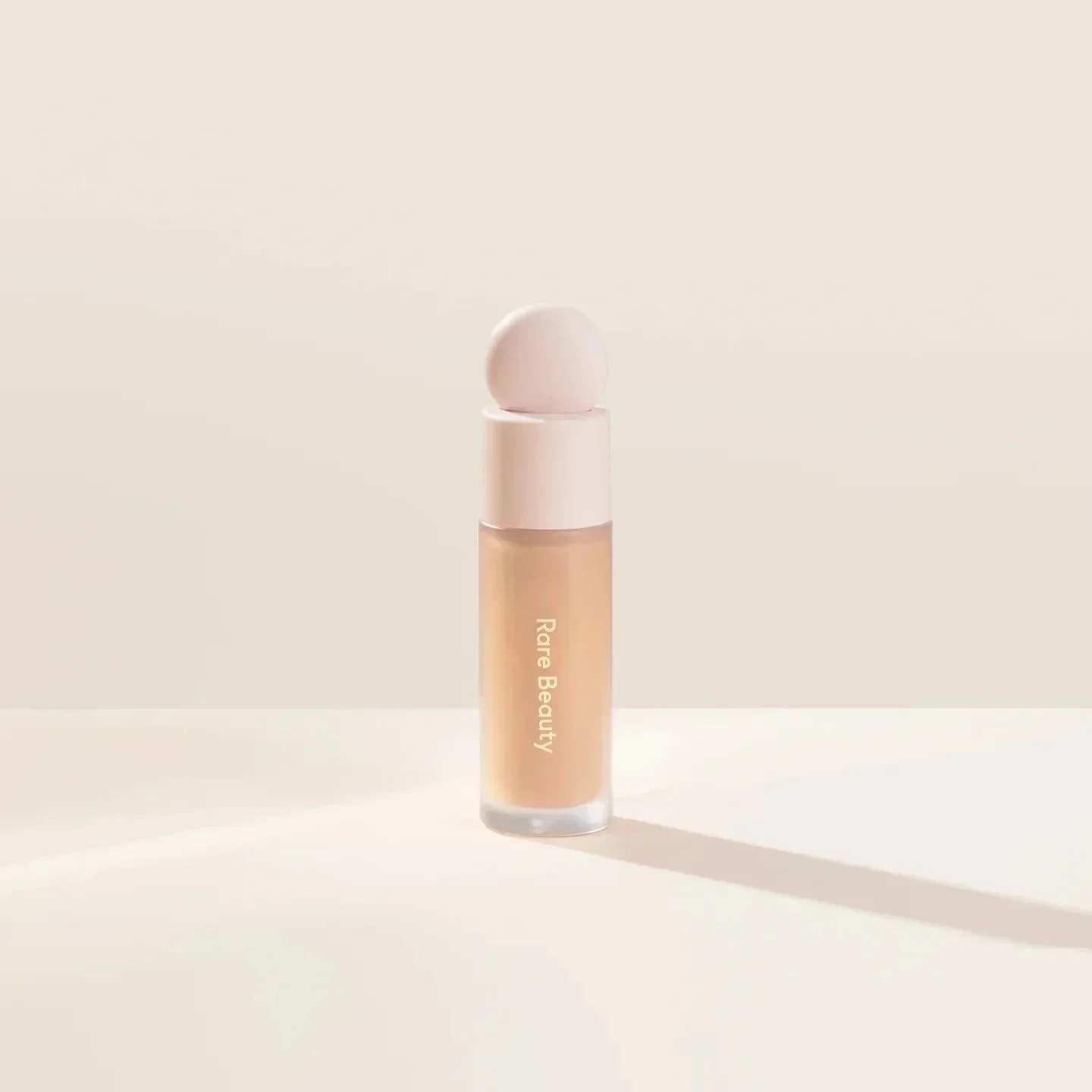 Corrector líquido Rare Beauty - Imagen 8