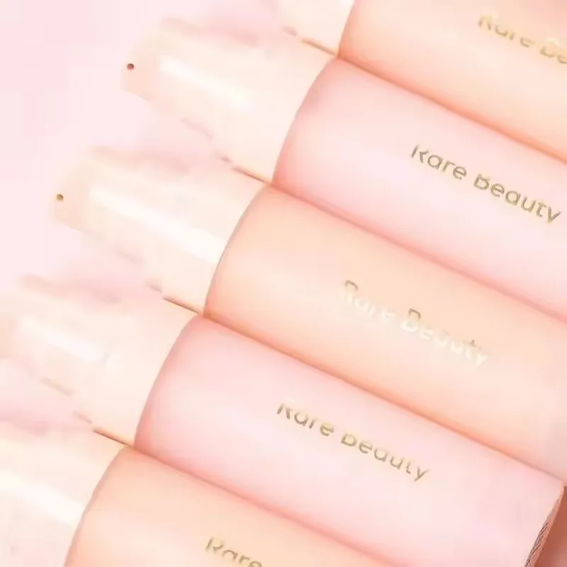 Rare Beauty Liquid Foundation Soft Matte - Imagen 6