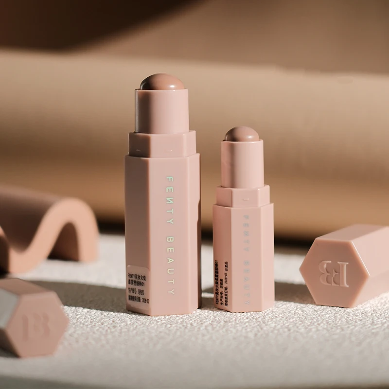 Fenty Beauty Bronzer Concealer Contouring Stick - Imagen 4