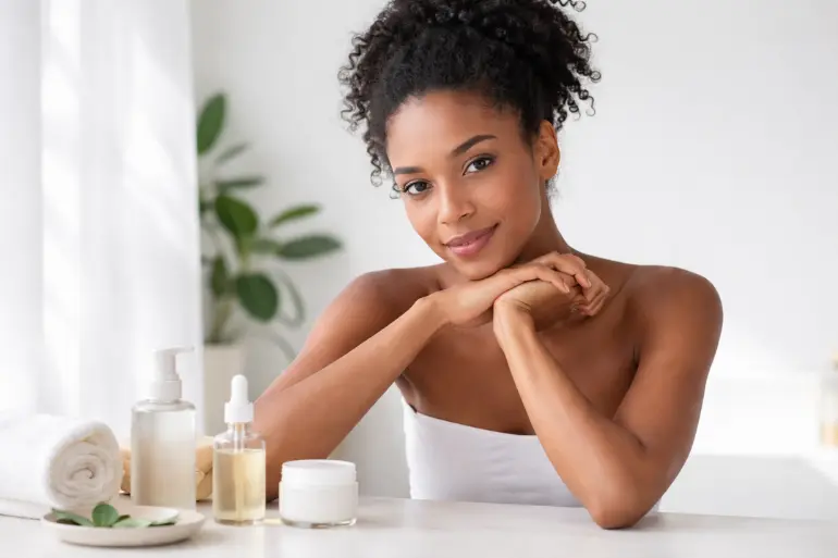 Rutina de skincare minimalista: menos productos, mejores resultados